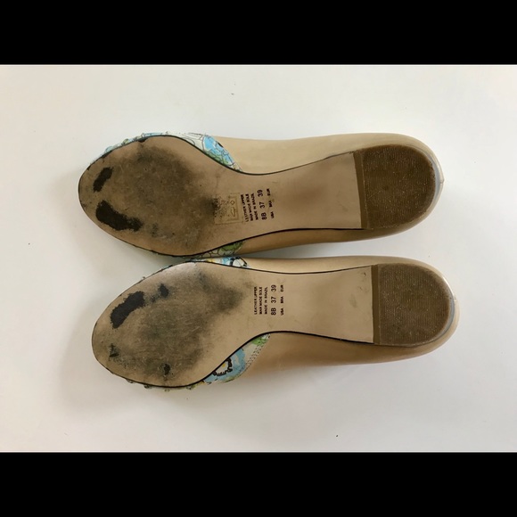 3 for $30 Patterned Aldo peep toe flats - Picture 6 of 9
